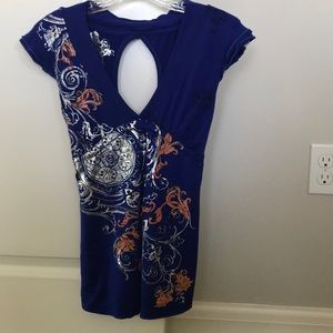 Women’s coogi shirt